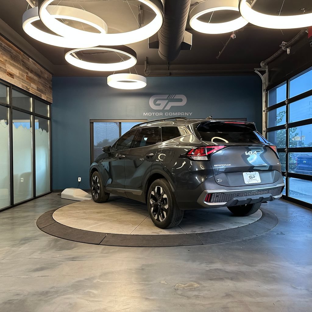 Used 2023 Kia Sportage X-Line w/ X-Line Premium Package AWD/4WD image 5