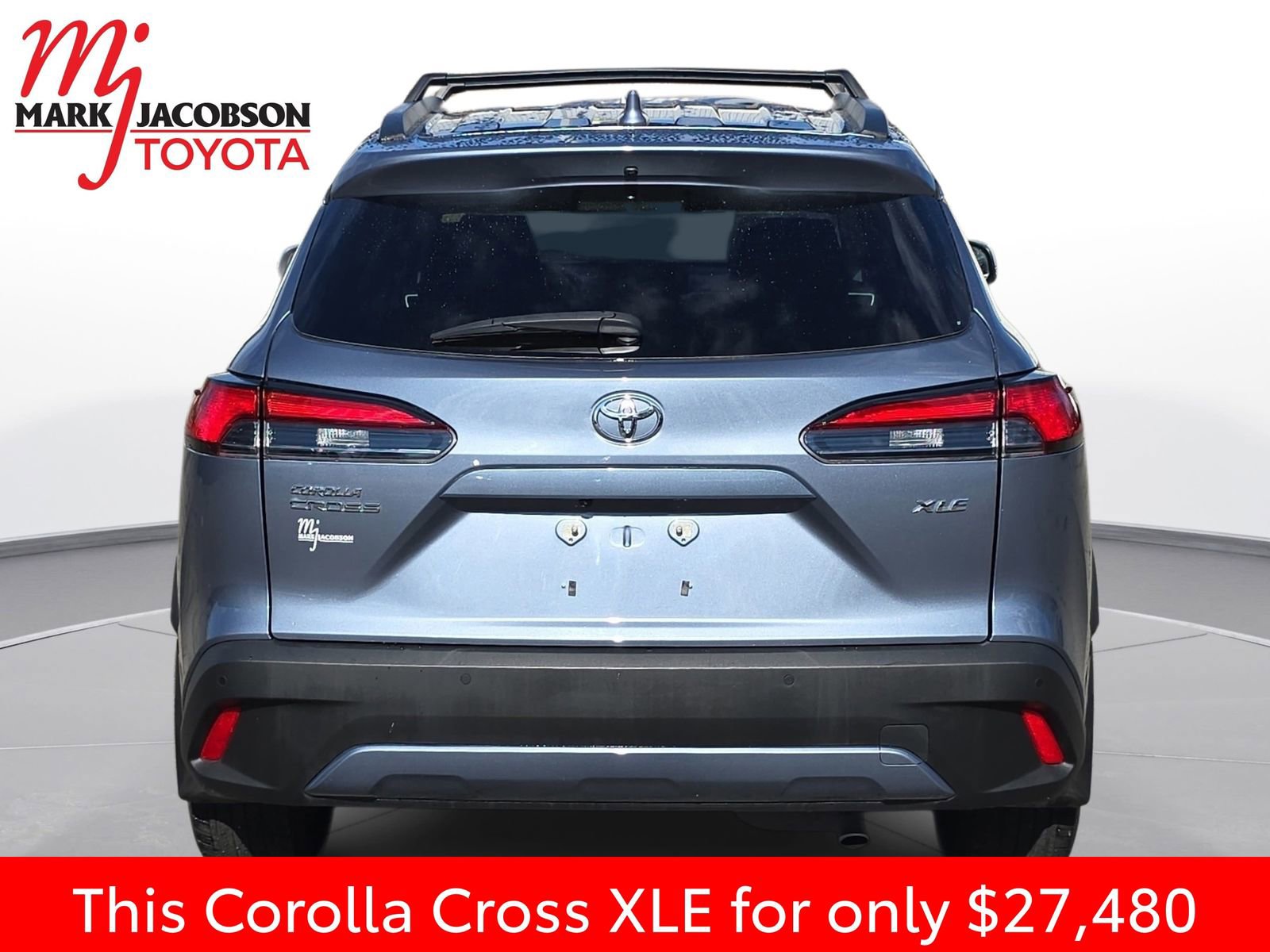 Used 2023 Toyota Corolla Cross XLE w/ Convenience Package image 11