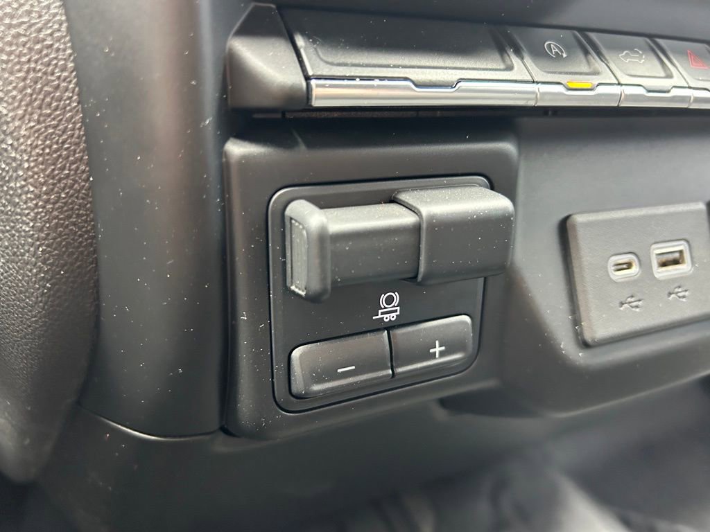 Used 2021 Chevrolet Silverado 1500 RST image 35