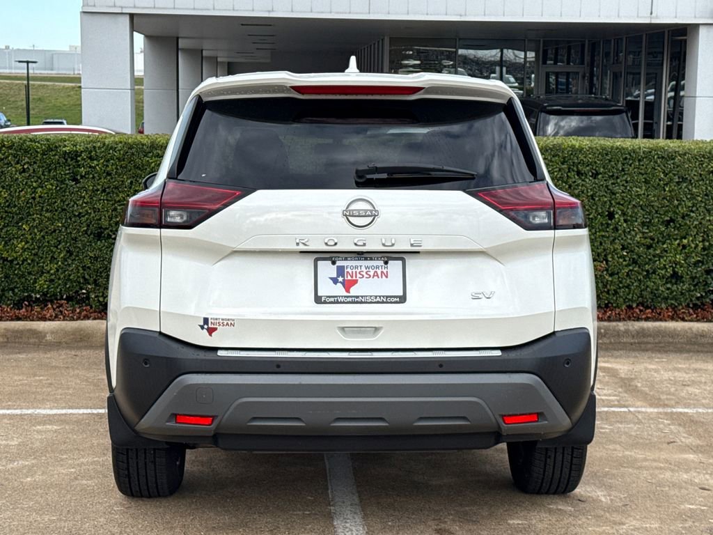 Used 2023 Nissan Rogue SV image 8