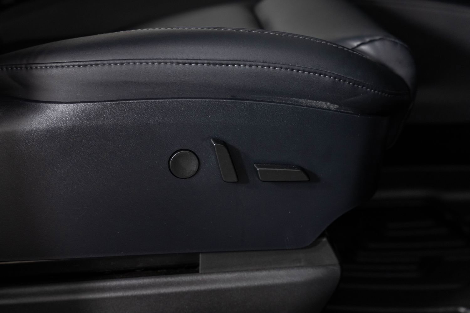 Used 2020 Tesla Model X Long Range image 33