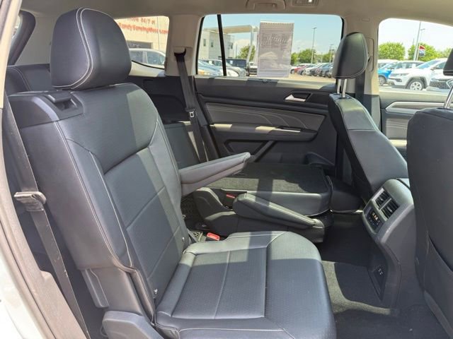 Used 2023 Volkswagen Atlas SEL AWD/4WD image 16