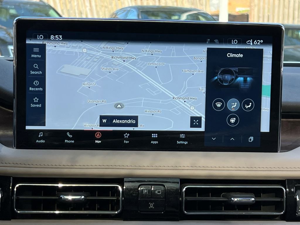 Certified 2023 Lincoln Nautilus Reserve image 25