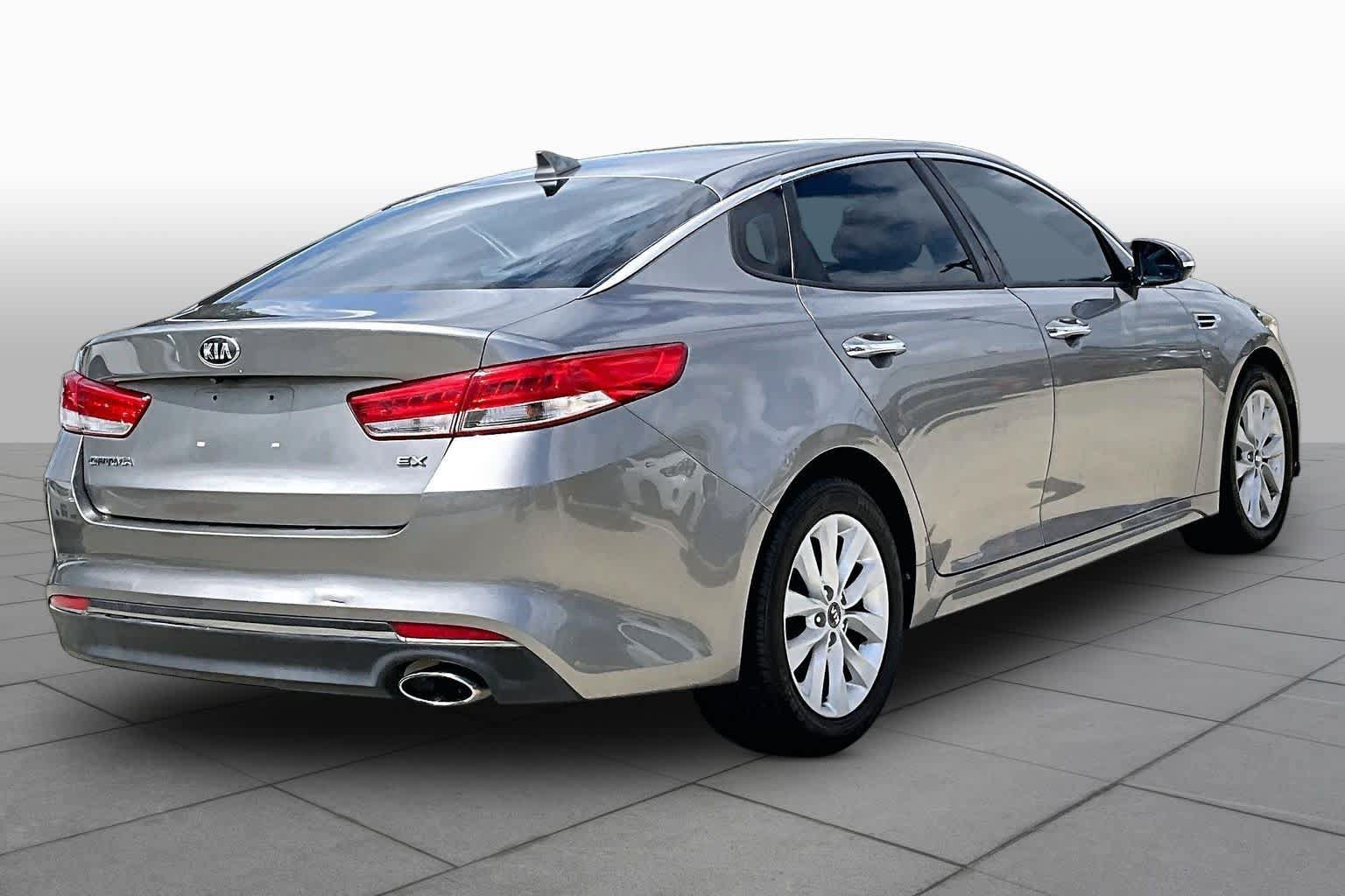 Used 2016 Kia Optima EX FWD image 11