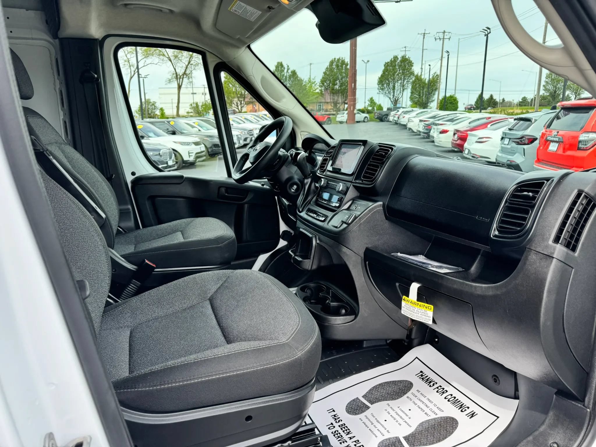 Used 2025 RAM ProMaster 2500 w/ Convenience Group FWD image 11