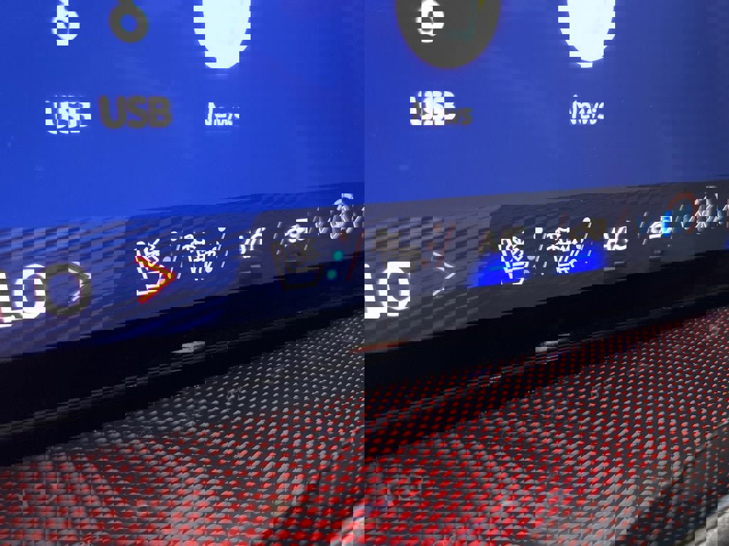 New 2026 Chevrolet Traverse RS w/ LPO, Floor Liner Package image 37