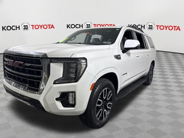 Used 2021 GMC Yukon XL AT4 w/ Technology Package image 3