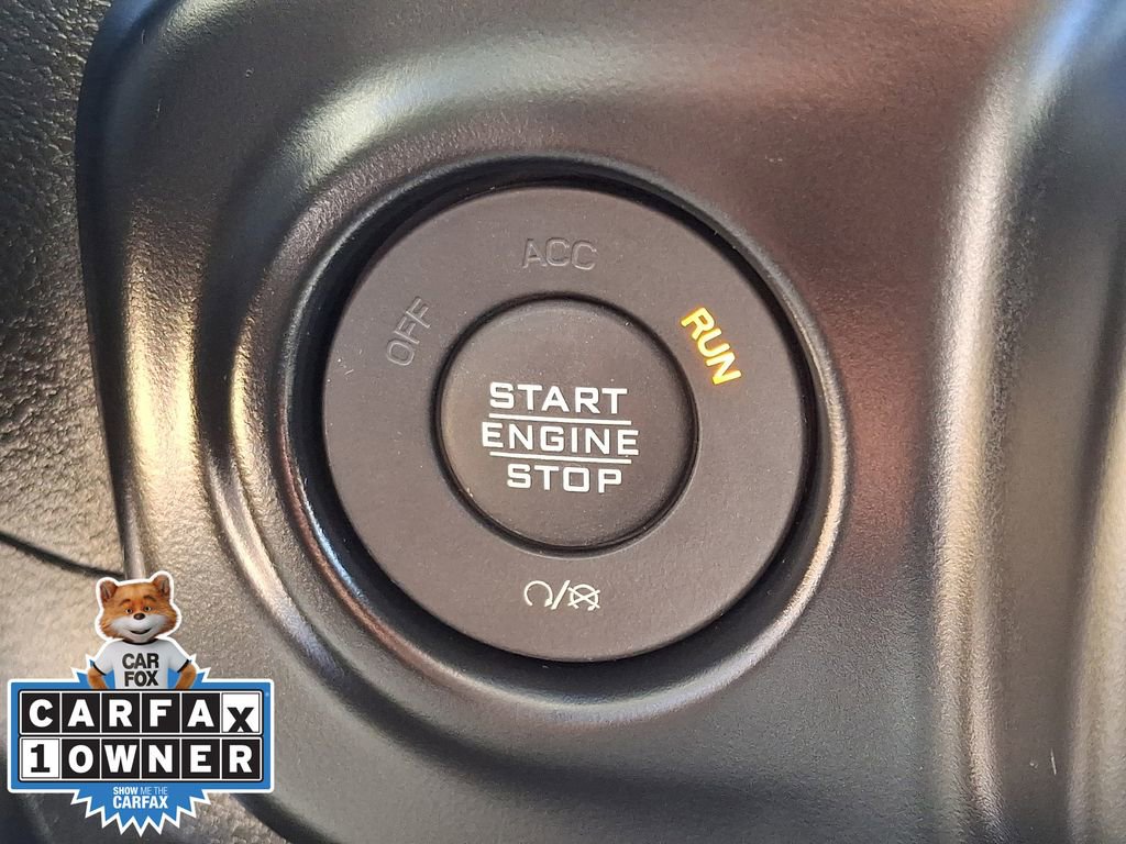 Used 2022 Jeep Gladiator Willys AWD/4WD image 25