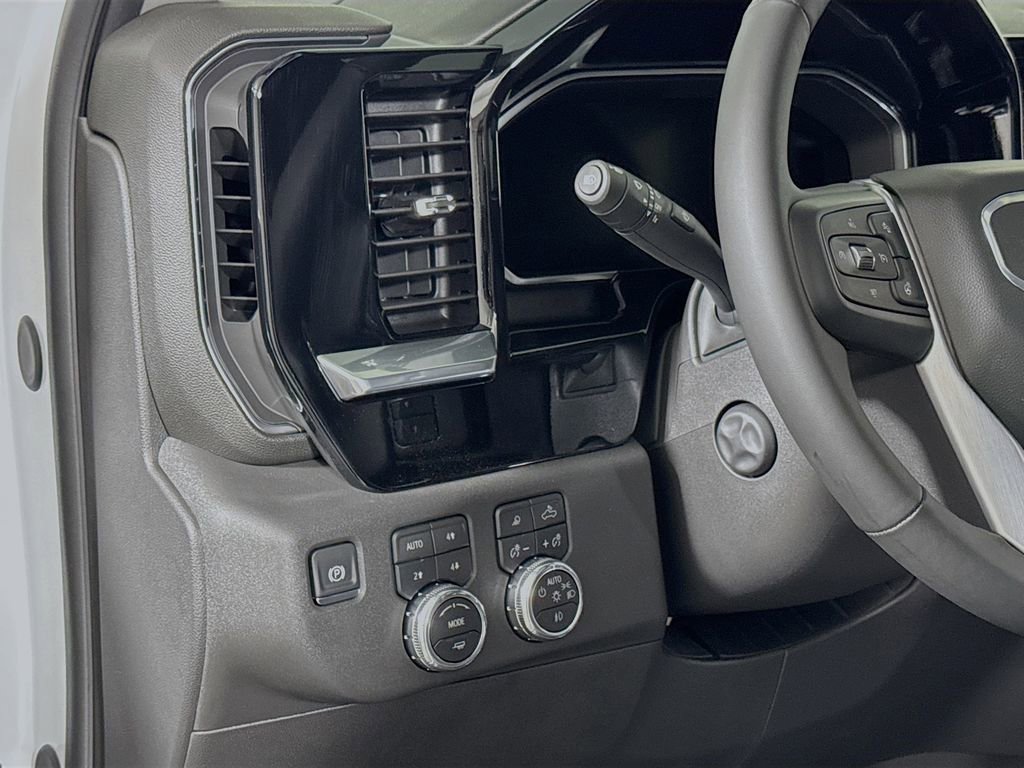 Certified 2026 GMC Sierra 1500 SLT image 8