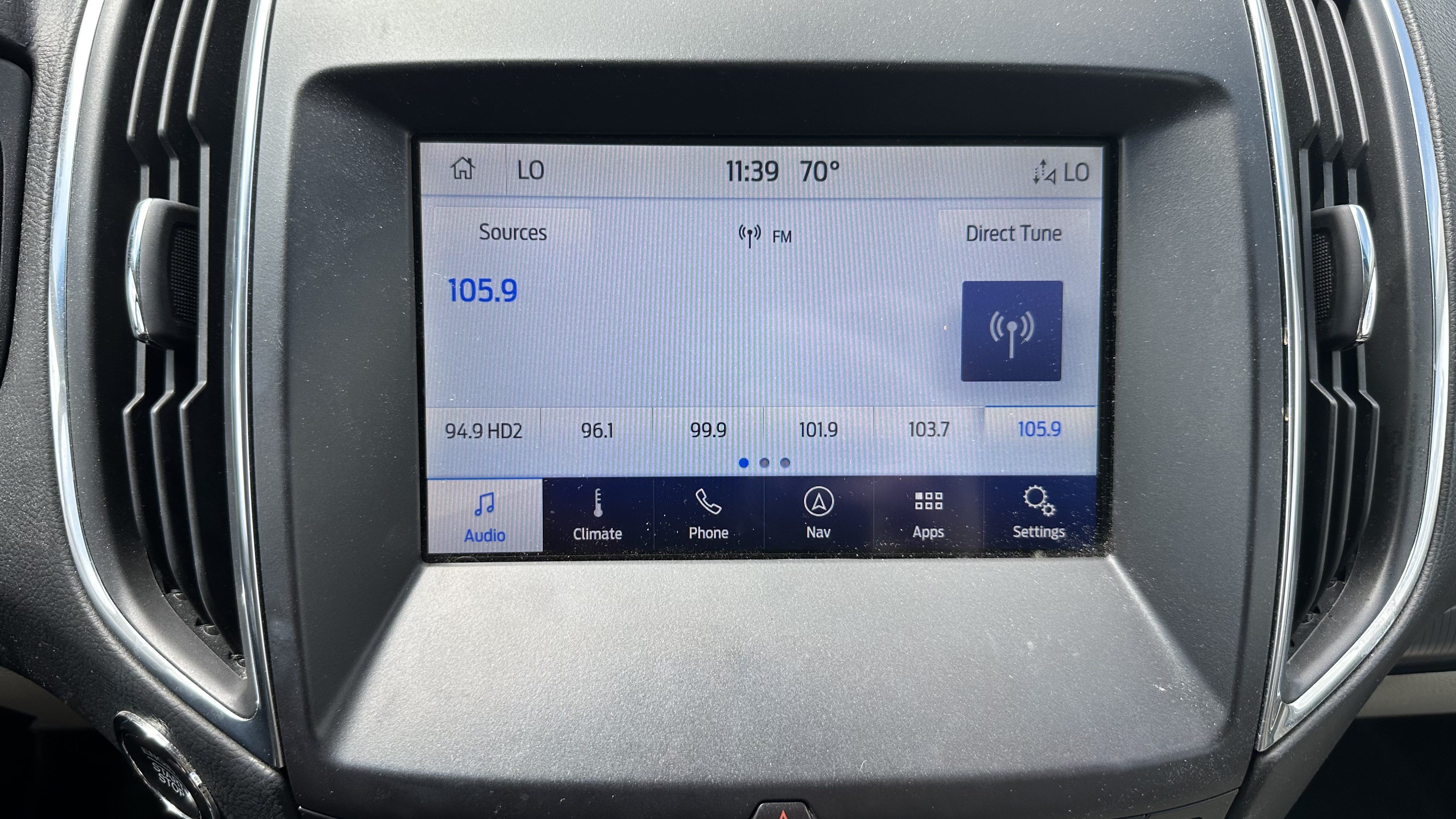 Used 2019 Ford Edge Titanium w/ Equipment Group 301A AWD/4WD image 25