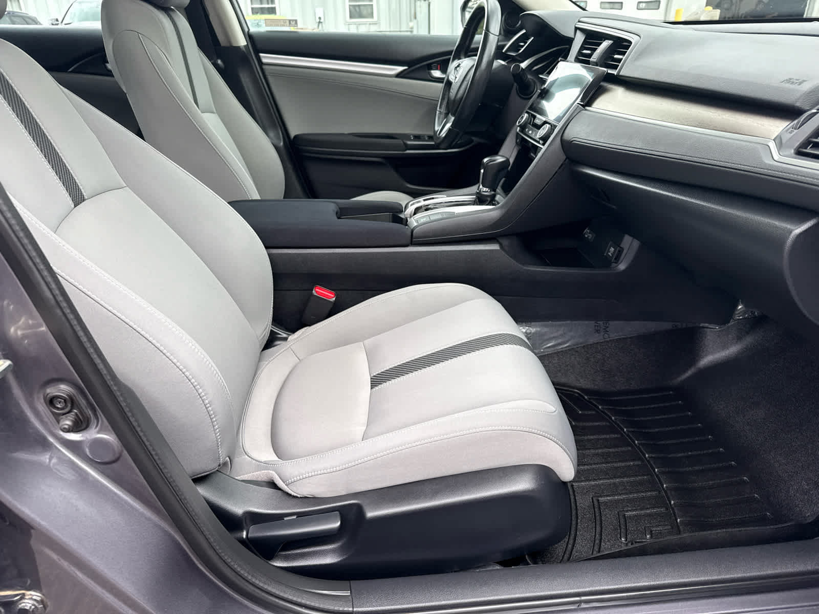 Used 2018 Honda Civic EX-T image 12