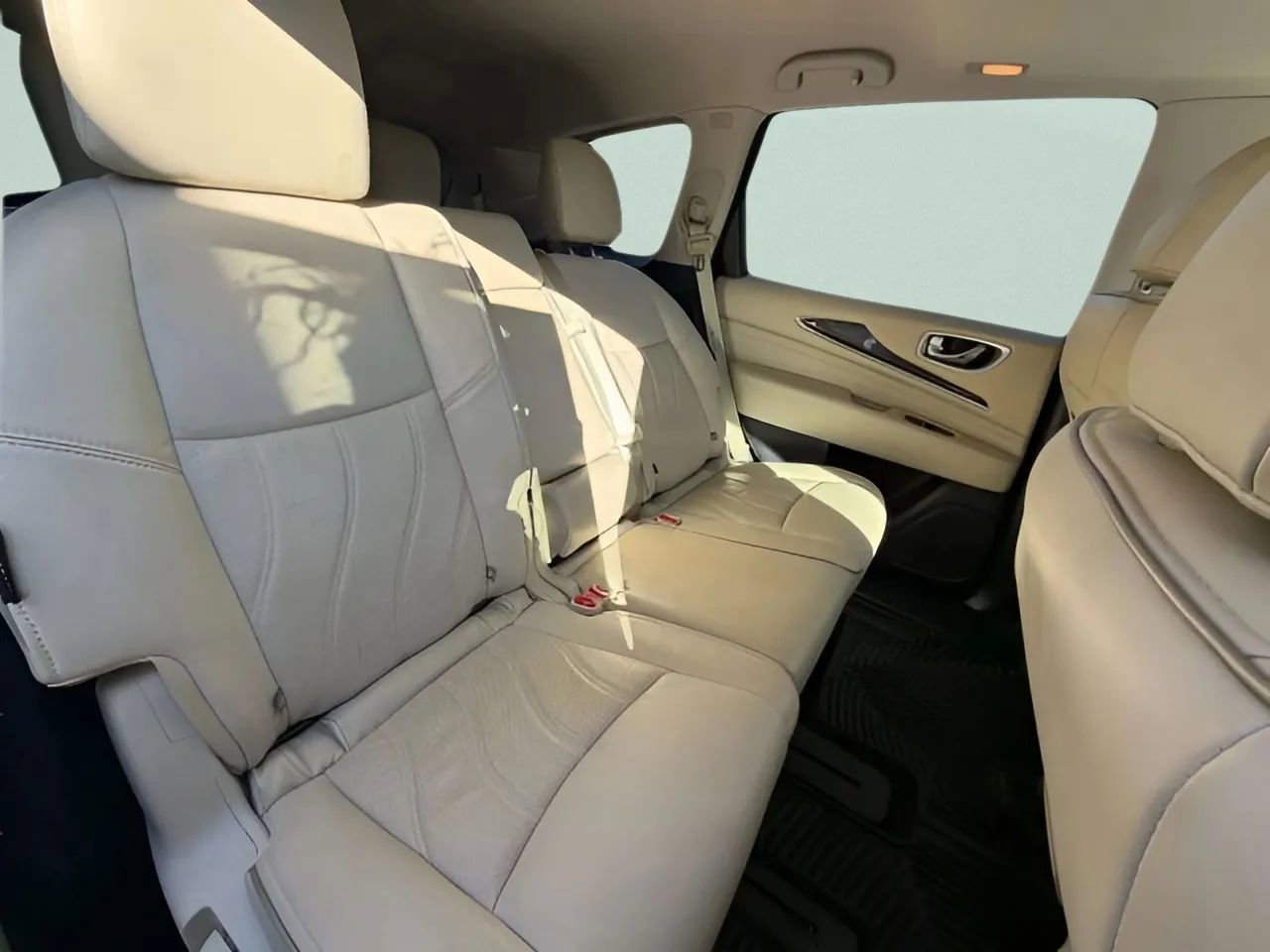 Used 2019 INFINITI QX60 Luxe w/ Essential Package image 25