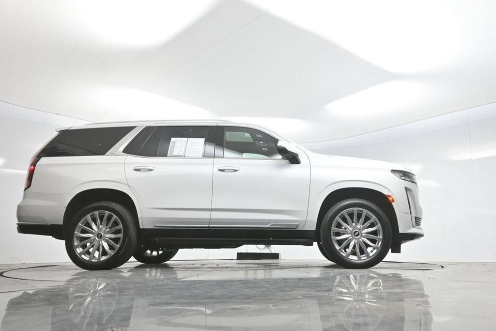 Used 2022 Cadillac Escalade Premium Luxury AWD/4WD image 68