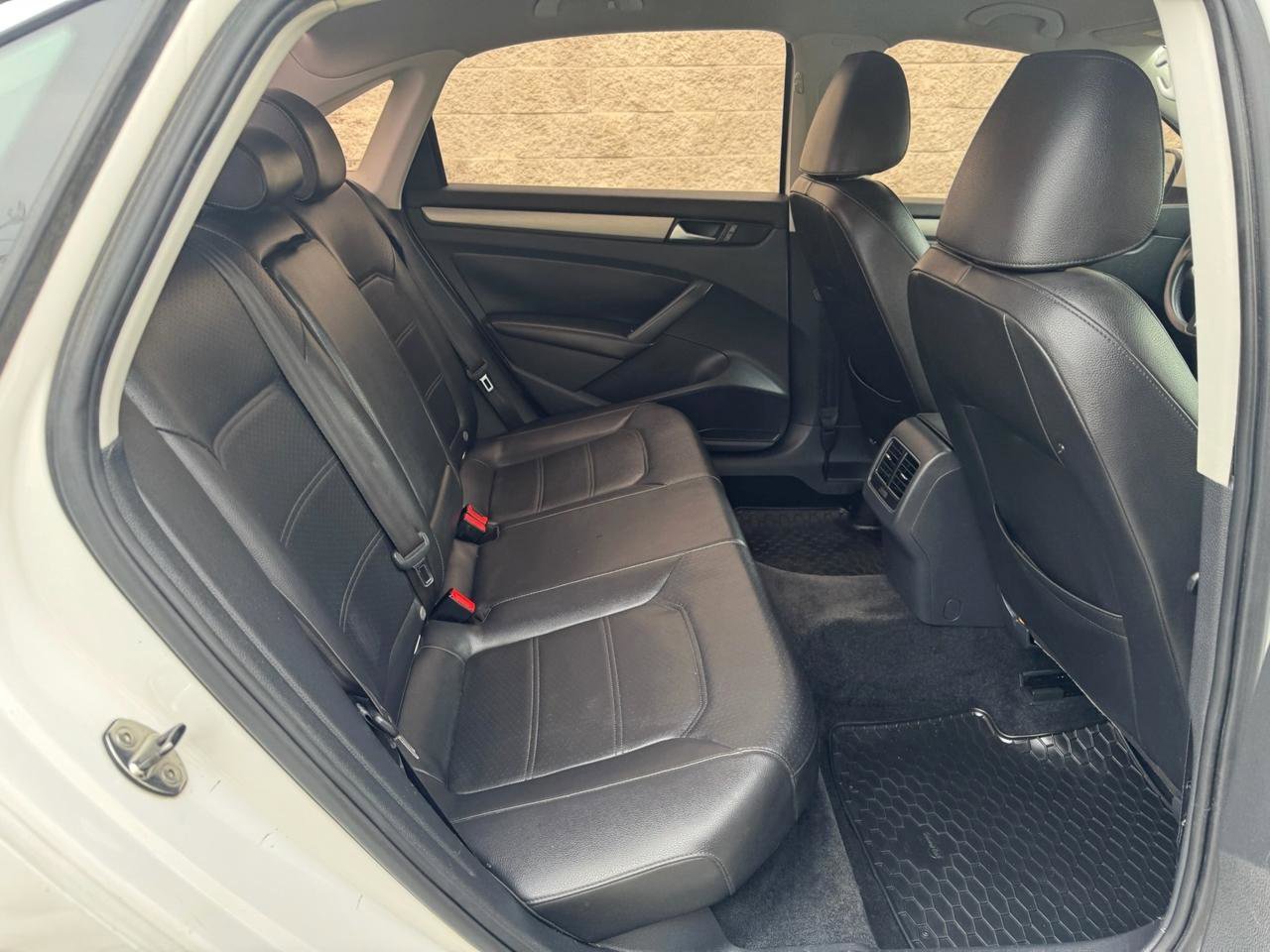 Used 2014 Volkswagen Passat 2.5 SE FWD image 23