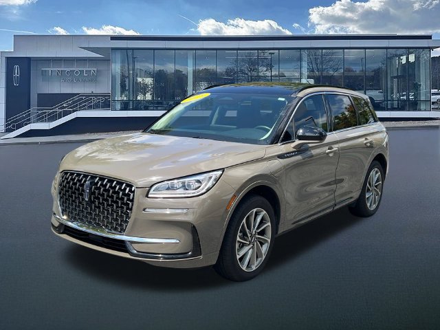 Used 2025 Lincoln Corsair Grand Touring AWD/4WD image 3
