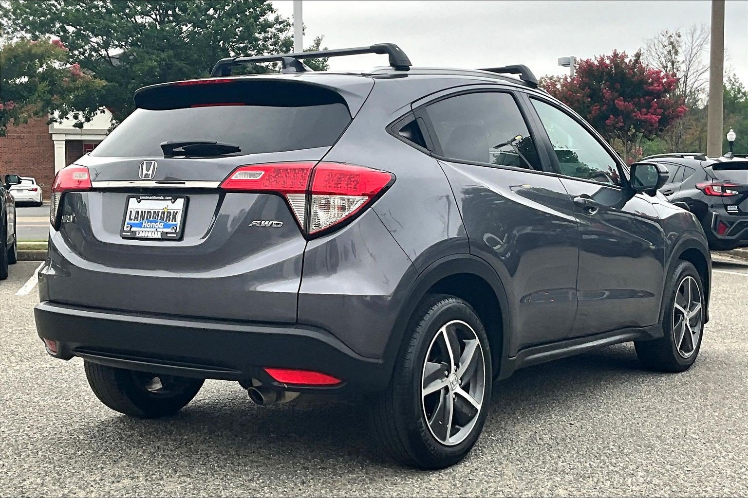 Used 2022 Honda HR-V EX image 2