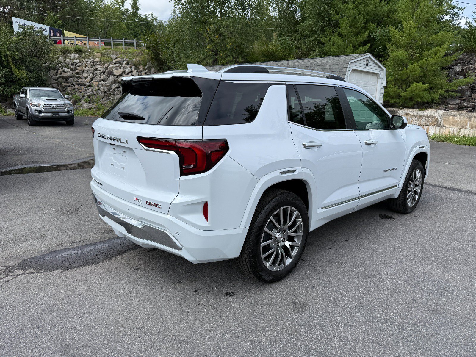 New 2027 GMC Terrain Denali AWD/4WD image 5