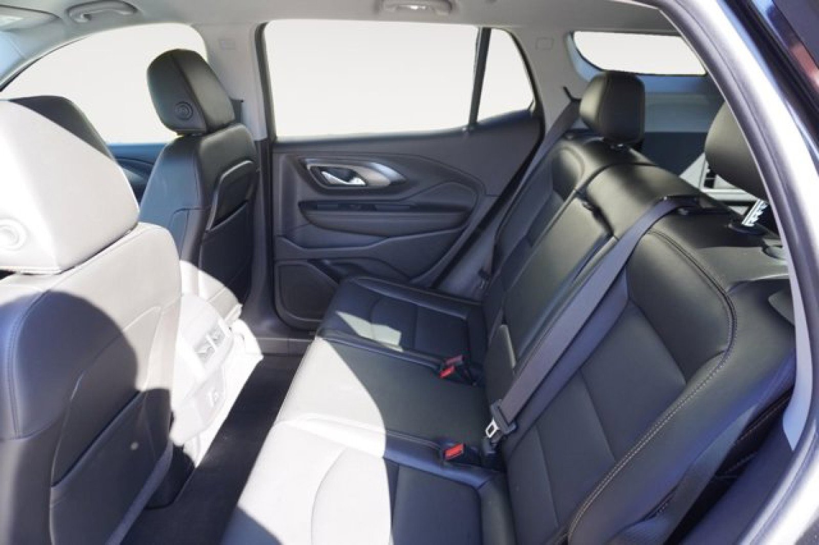 Used 2021 GMC Terrain SLT w/ Infotainment Package II image 15