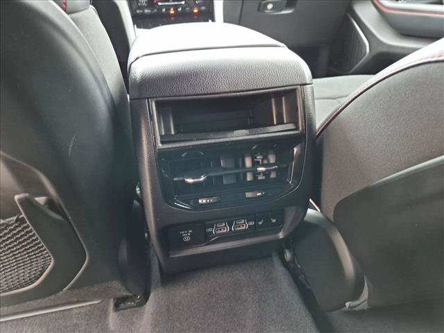 Used 2022 Jeep Grand Cherokee Trailhawk w/ Luxury Tech Group III AWD/4WD image 17