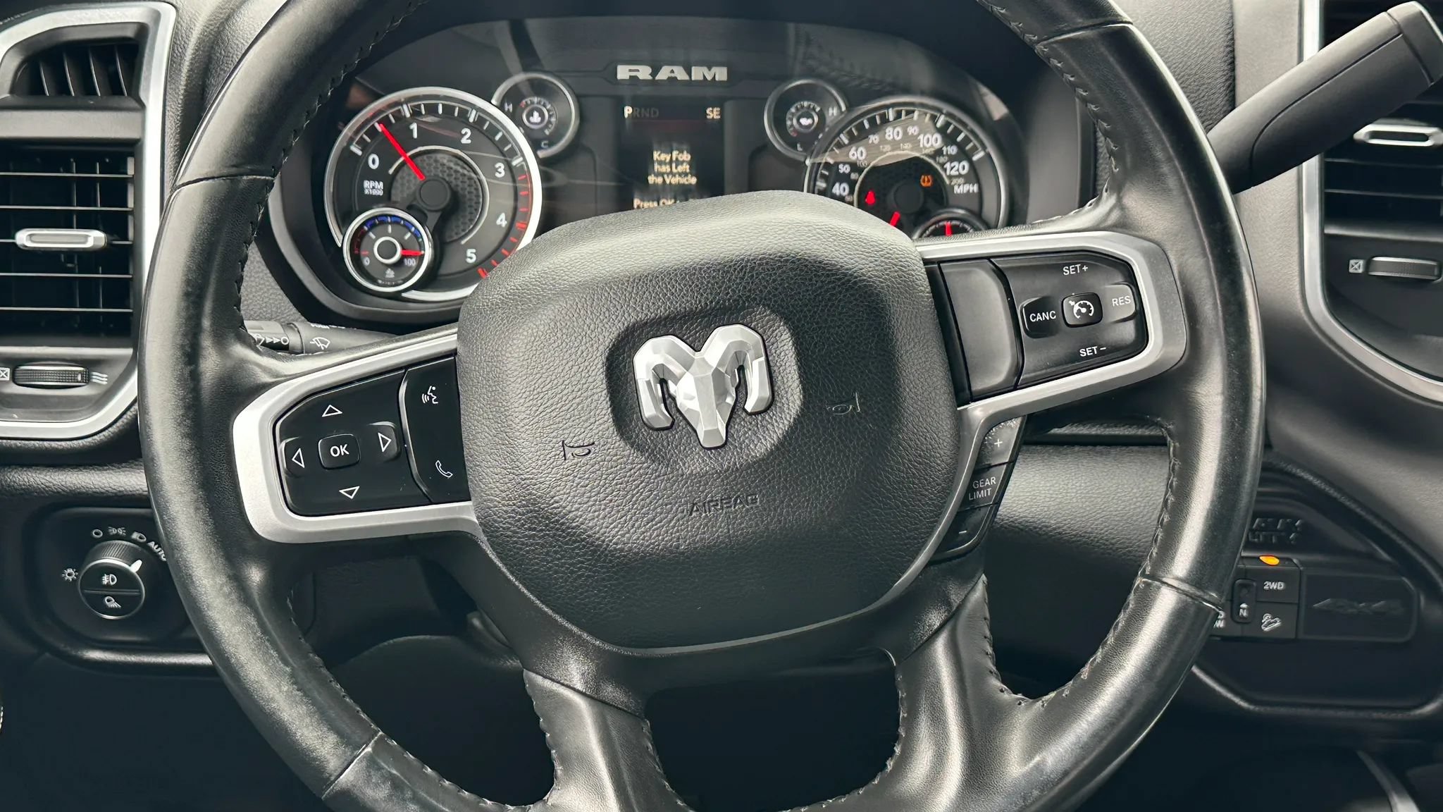 Used 2024 RAM 2500 Big Horn w/ Off Road Package AWD/4WD image 20