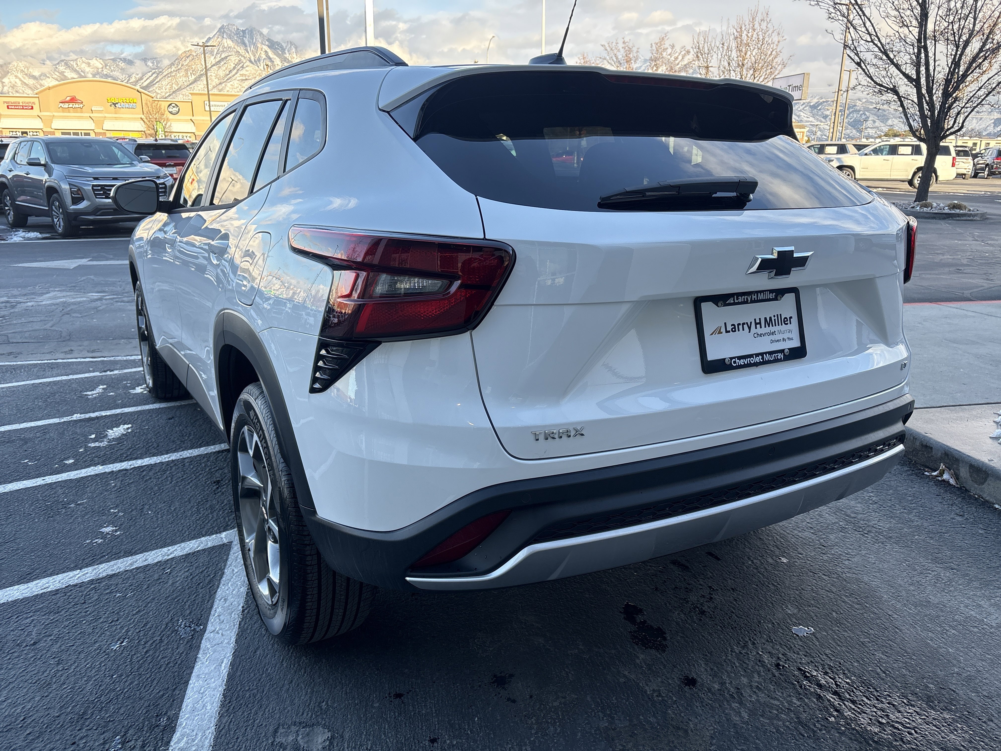 New 2026 Chevrolet Trax LT w/ Driver Confidence Package FWD image 3