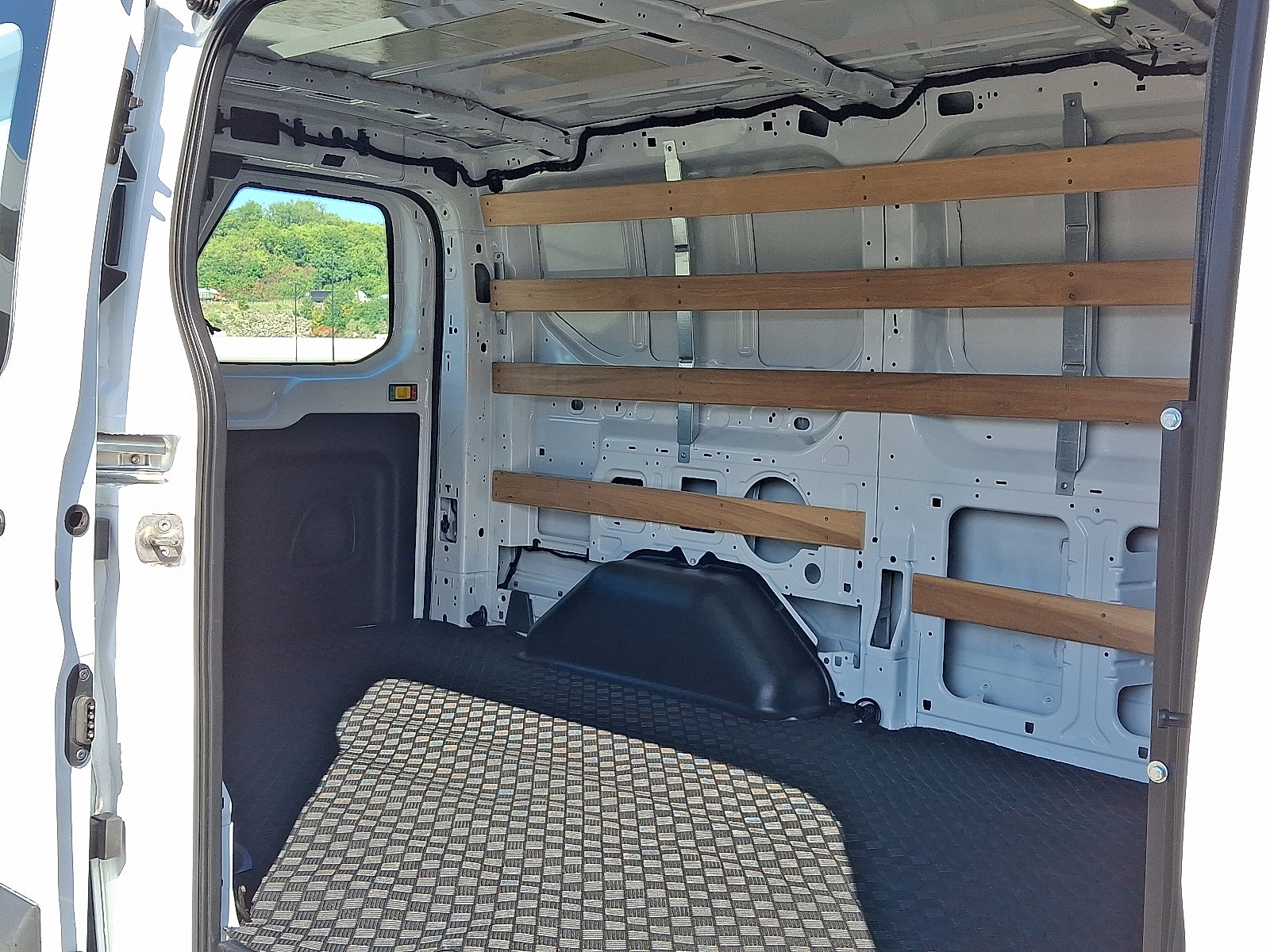 Used 2025 Ford Transit 250 Low Roof w/ Exterior Upgrade Package RWD image 11