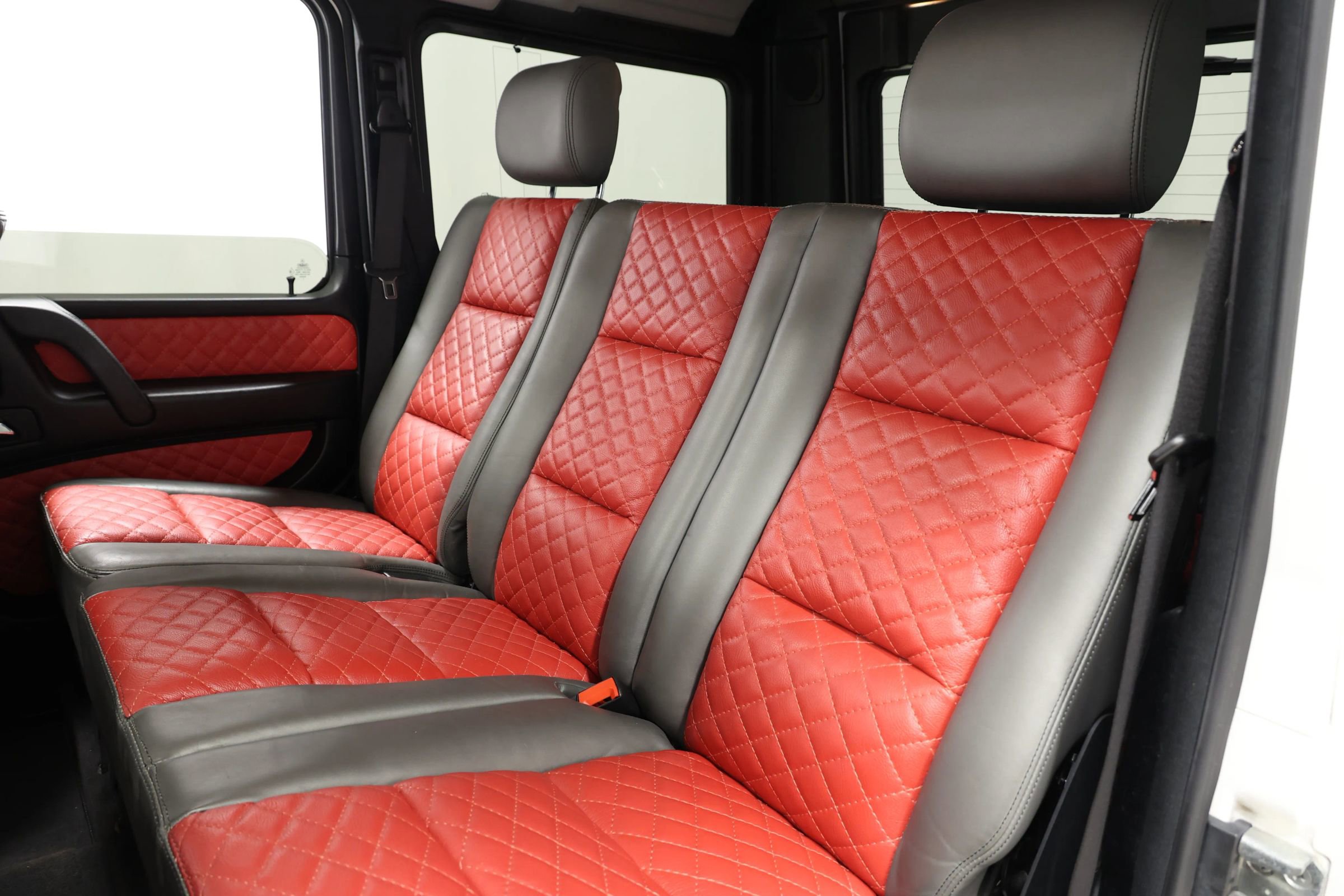 Used 2013 Mercedes-Benz G 550 image 3
