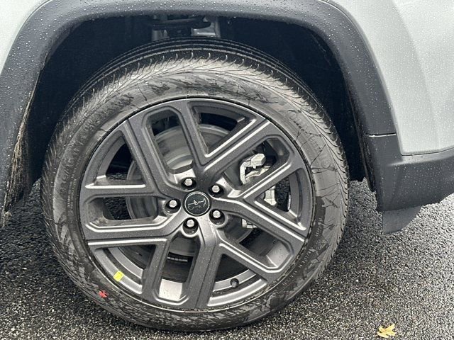 New 2026 Jeep Compass Limited image 14