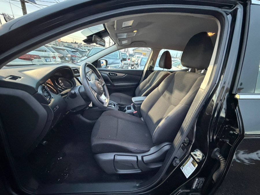 Used 2020 Nissan Rogue Sport S w/ Appearance Package AWD/4WD image 9