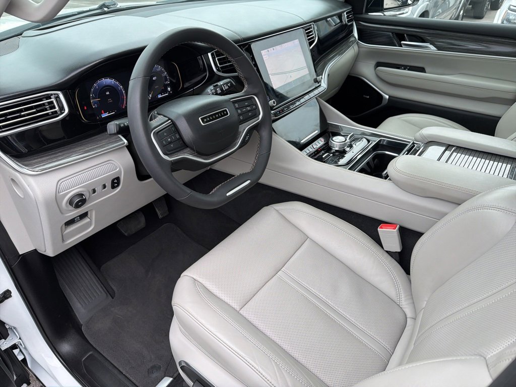 Used 2022 Jeep Wagoneer Series III w/ Premium Group I image 41