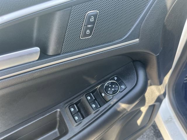 Used 2023 Ford Edge SEL image 17