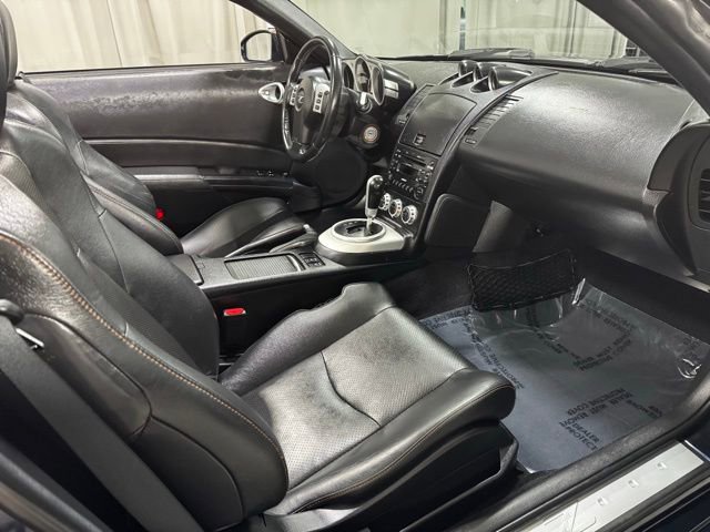 Used 2007 Nissan 350Z Touring image 8