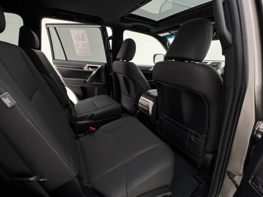 Used 2021 Lexus GX 460 Premium AWD/4WD image 14