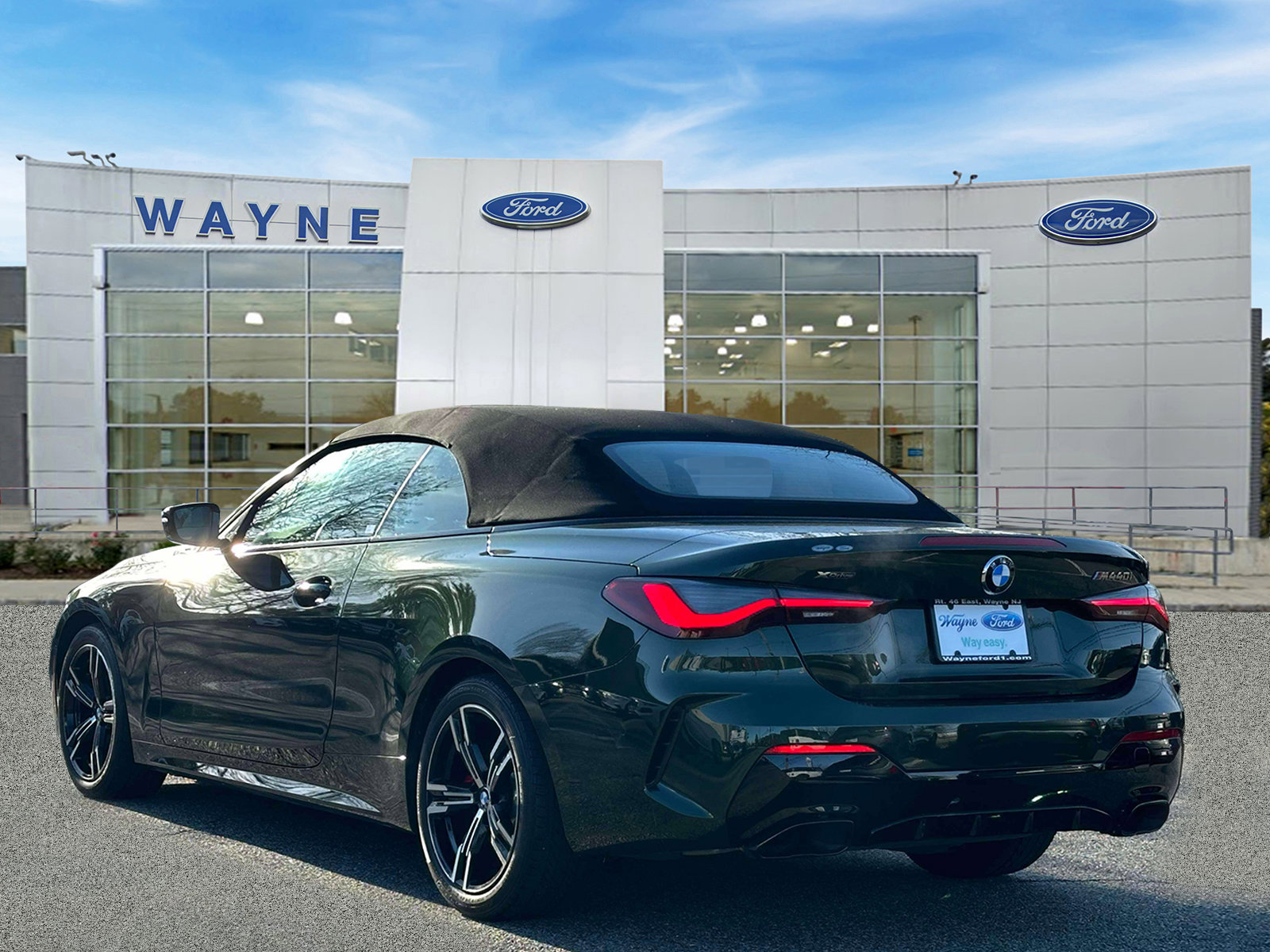 Used 2023 BMW 440i xDrive Convertible w/ Premium Package image 4