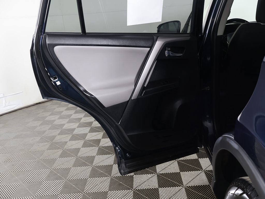 Used 2017 Toyota RAV4 XLE FWD image 23