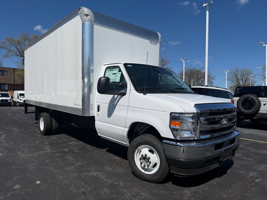 New 2027 Ford E-450 and Econoline 450 Super Duty w/ Power Equipment Group image 3