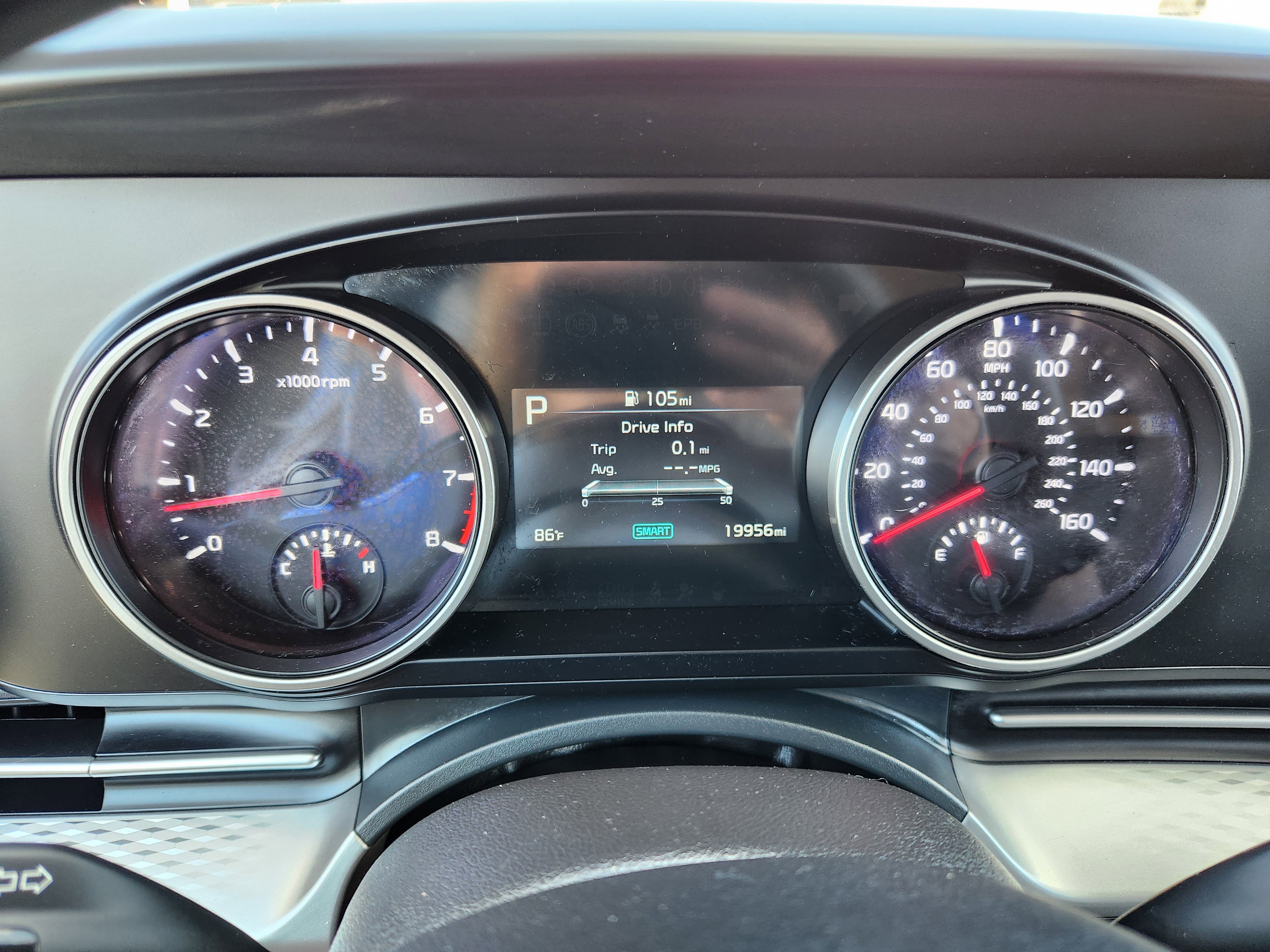 Used 2024 Kia Carnival LX image 18