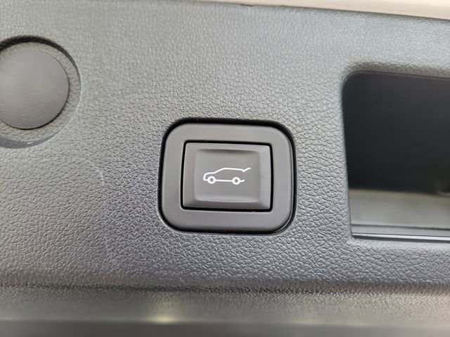 Used 2025 Chevrolet Equinox LT w/ Convenience Package II AWD/4WD image 9
