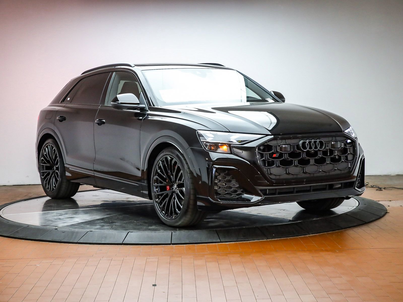 New 2026 Audi SQ8 Prestige image 7