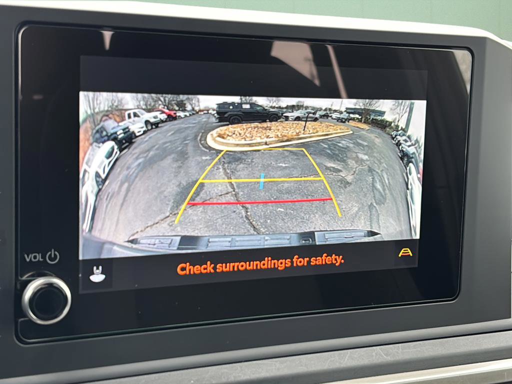 Used 2024 Toyota Tacoma SR image 31