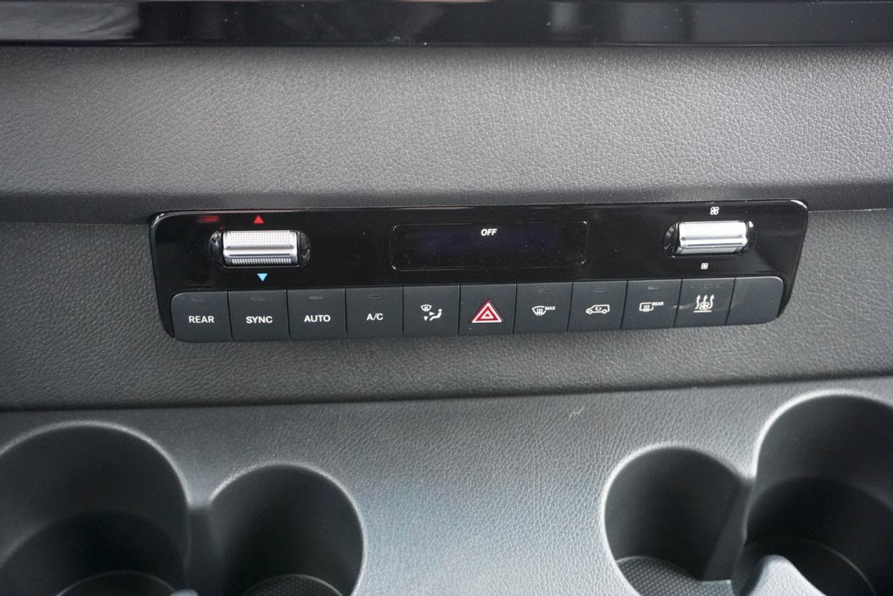 Used 2025 Mercedes-Benz Sprinter 2500 image 15