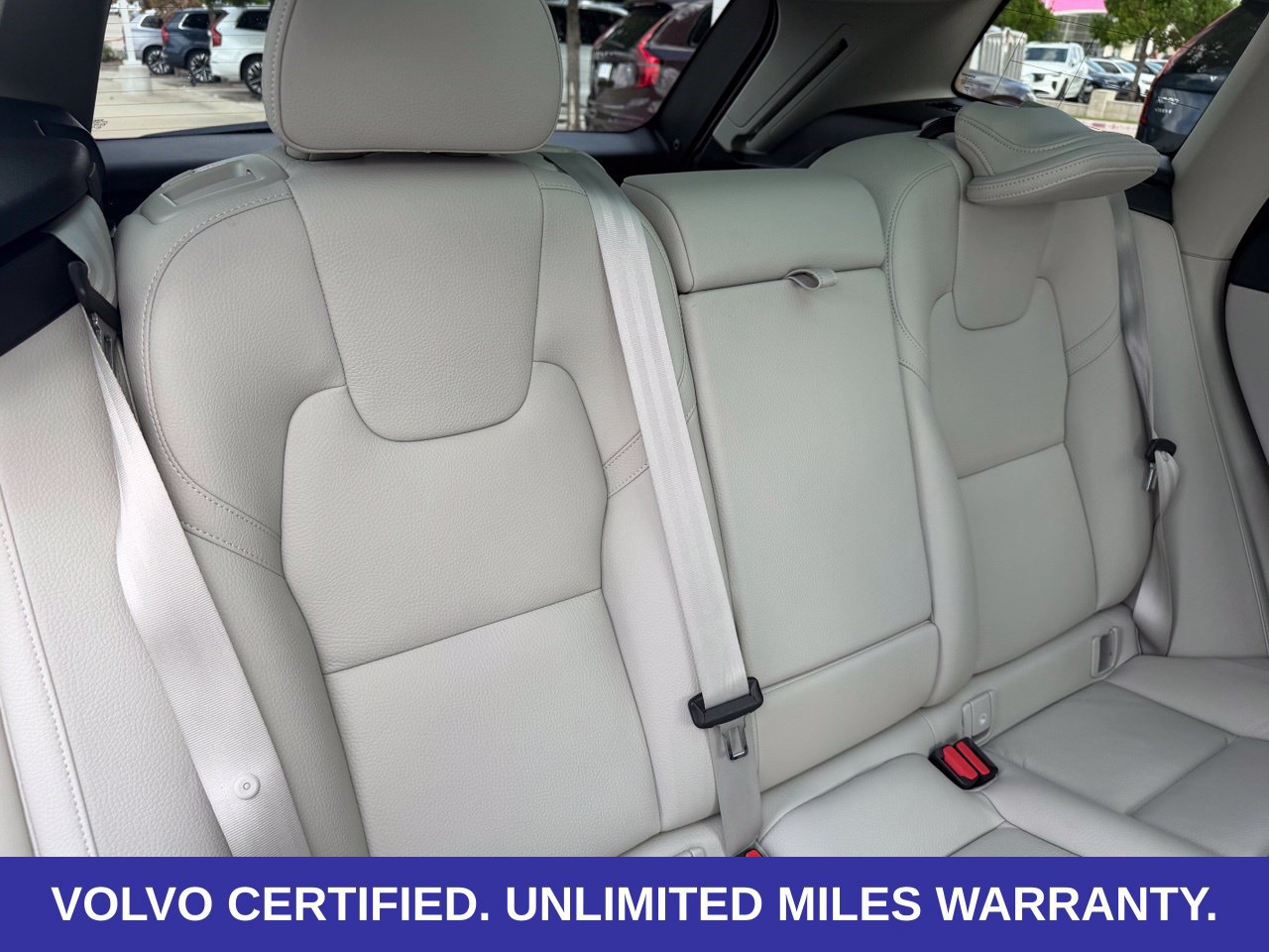 Certified 2025 Volvo XC60 T8 Plus w/ Protection Package Premier AWD/4WD image 40