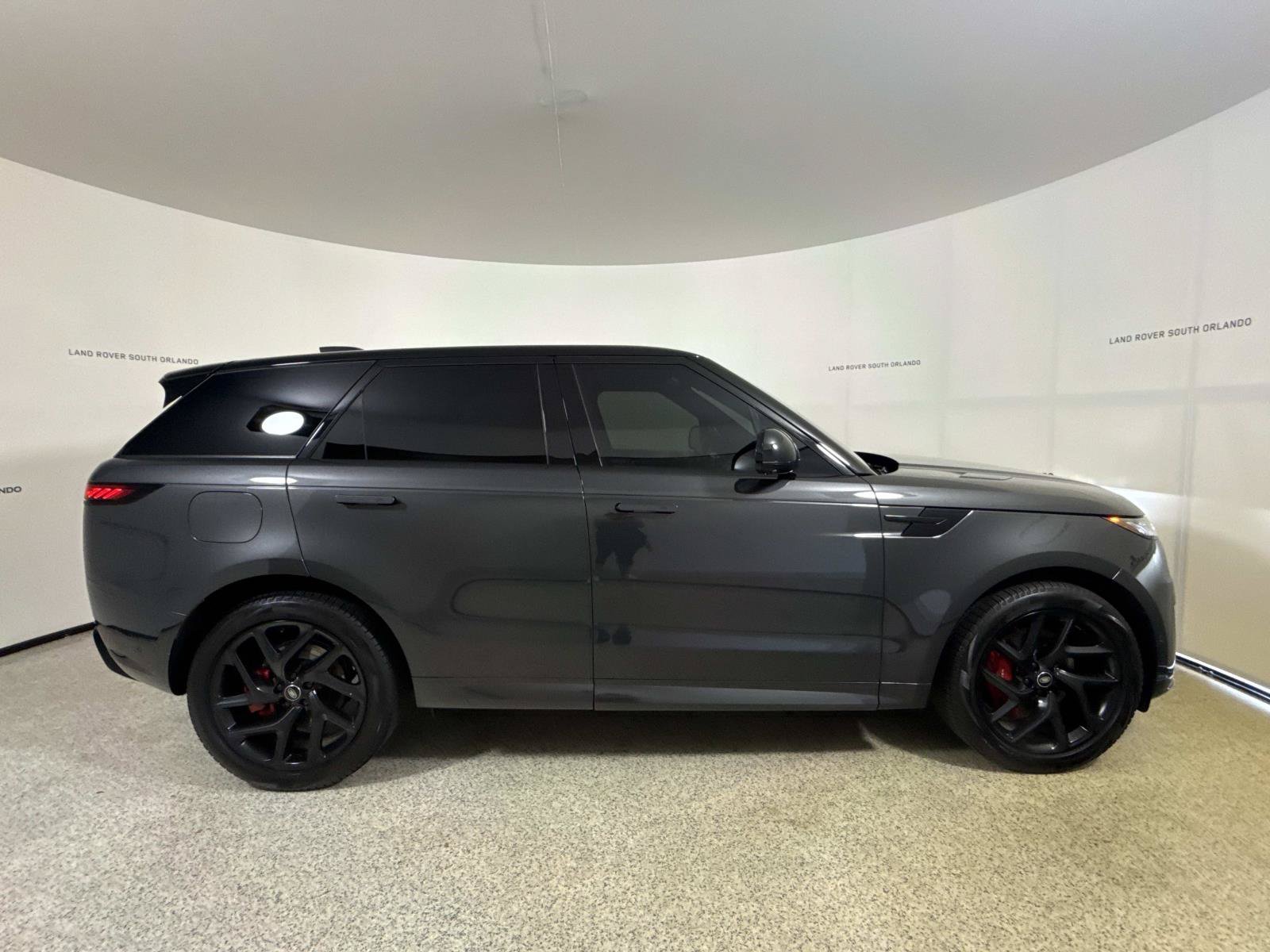 Used 2023 Land Rover Range Rover Sport SE Dynamic AWD/4WD image 6