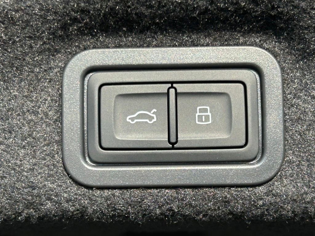 Used 2026 Audi A6 Prestige w/ Prestige Package AWD/4WD image 57