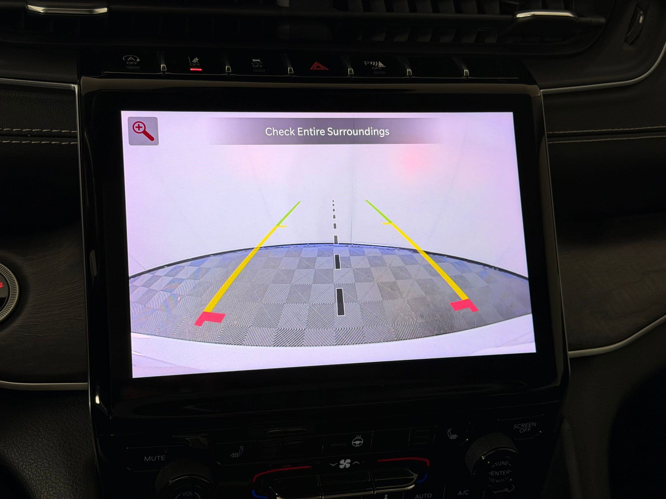 Used 2022 Jeep Grand Cherokee Limited image 26