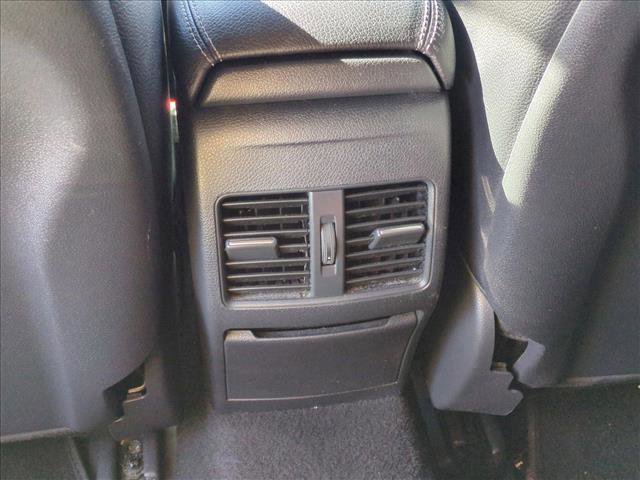 Used 2018 Mercedes-Benz CLA 250 image 16