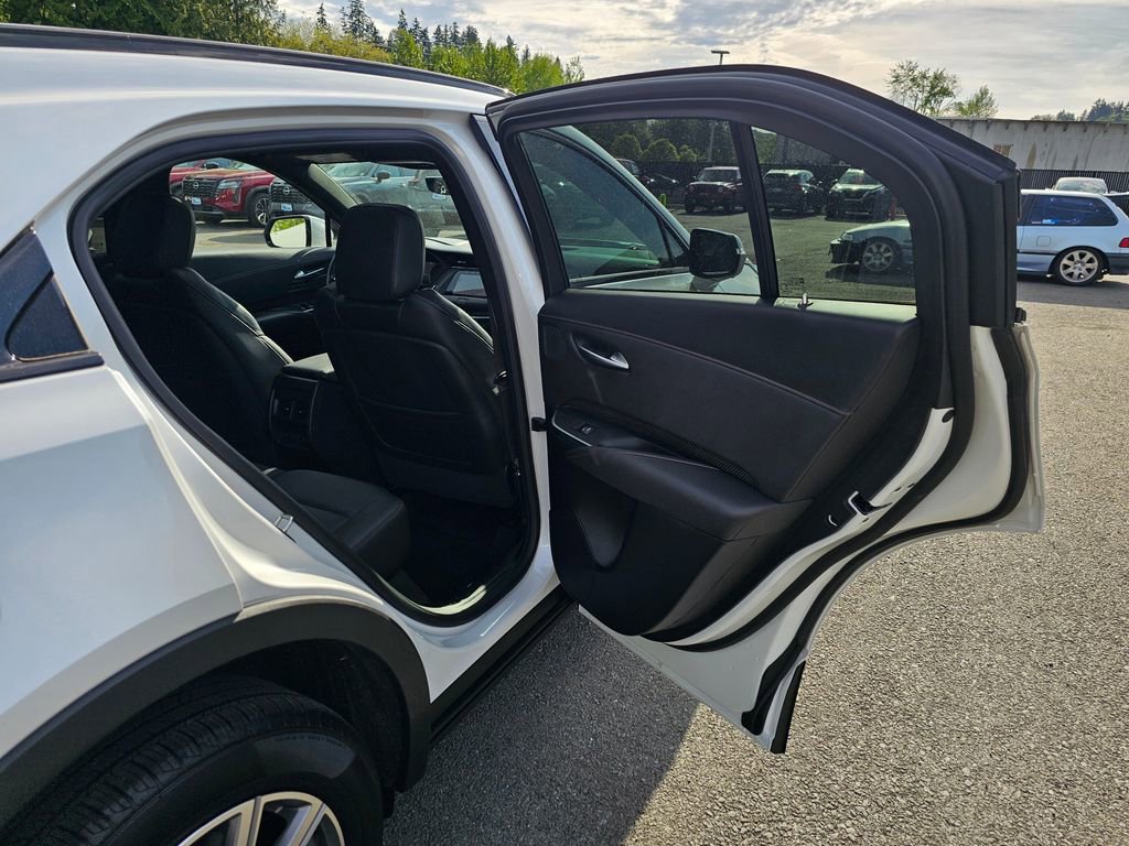 Used 2023 Cadillac XT4 Sport AWD/4WD image 26