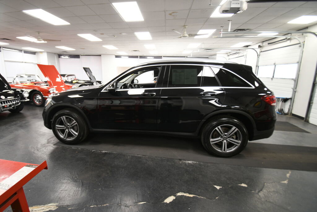 Used 2020 Mercedes-Benz GLC 300 4MATIC image 4