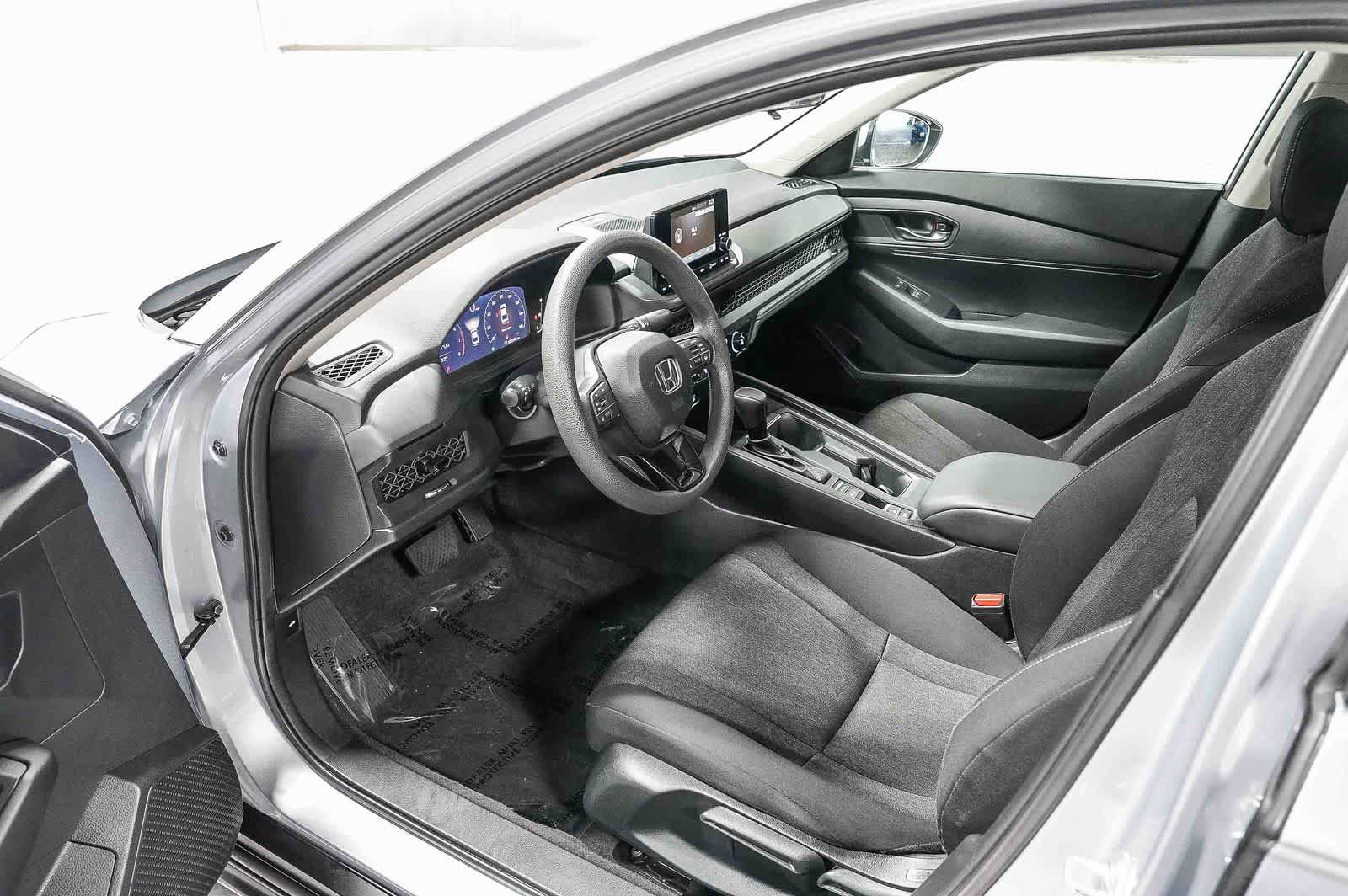 Used 2023 Honda Accord LX image 17