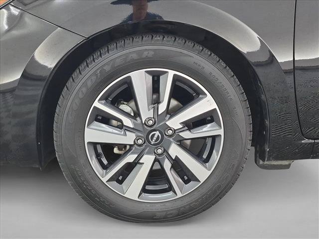 Used 2025 Nissan Versa SV FWD image 26